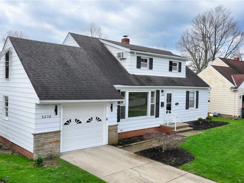 5238 Longton Road, Lyndhurst, OH 44124 Photo 2