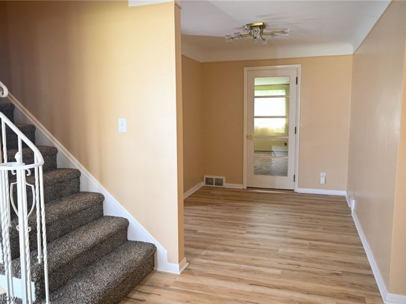 5238 Longton Road, Lyndhurst, OH 44124 Photo 8