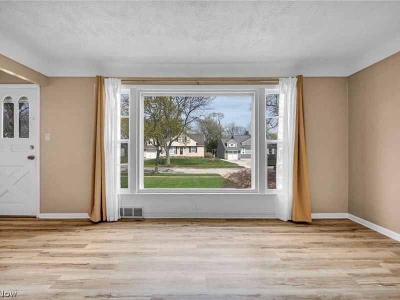 5238 Longton Road, Lyndhurst, OH 44124 Photo 8