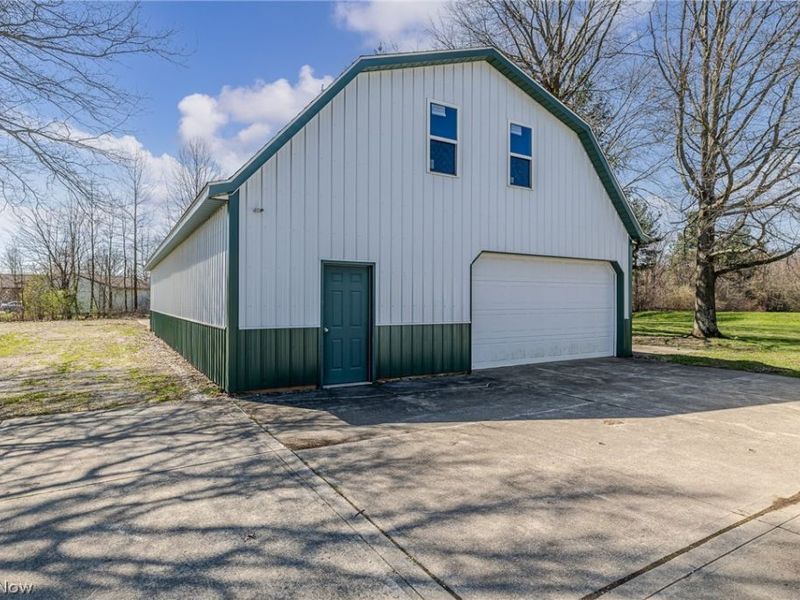 16118 Cowley Road, Grafton, OH 44044 Photo 3