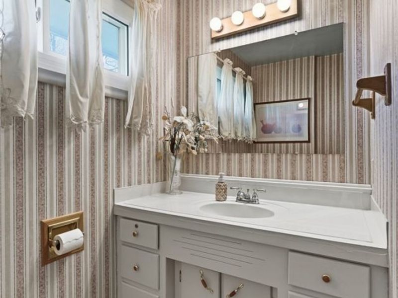 4423 Broadway Avenue NE, Louisville, OH 44641 Photo 28