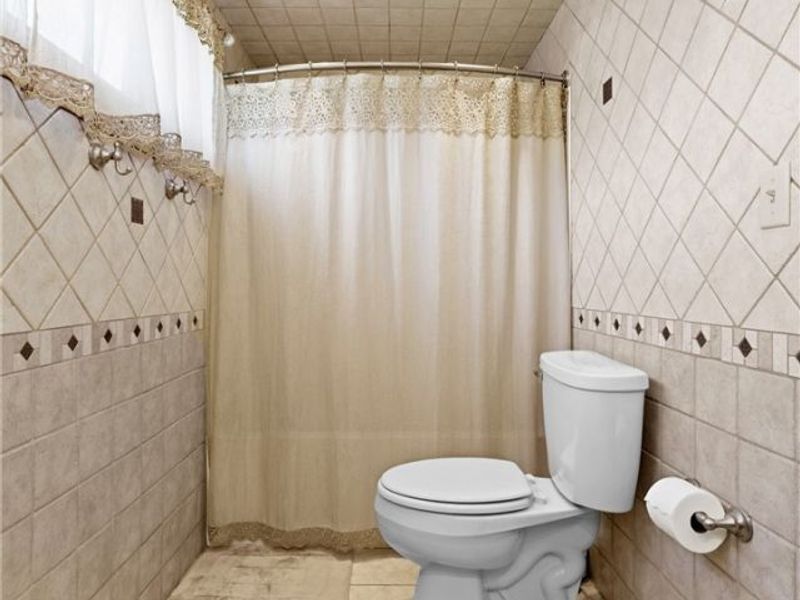 4423 Broadway Avenue NE, Louisville, OH 44641 Photo 35