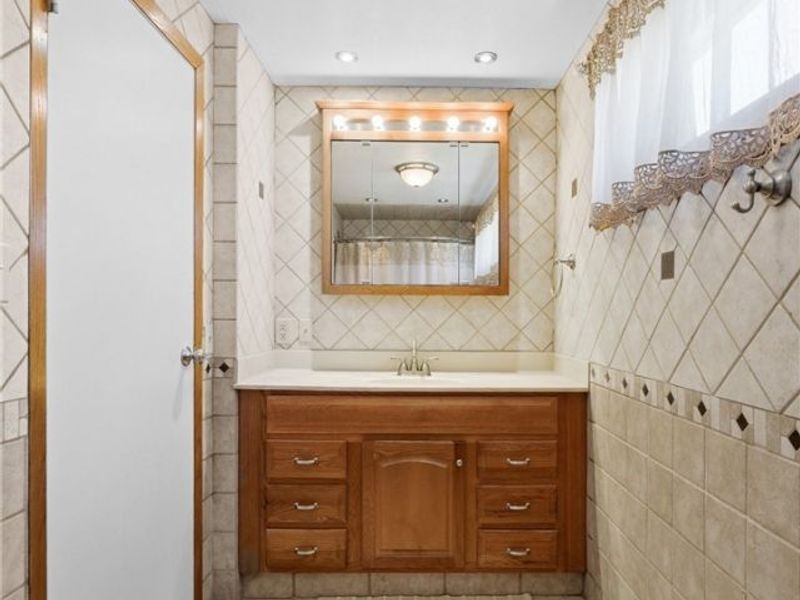 4423 Broadway Avenue NE, Louisville, OH 44641 Photo 36