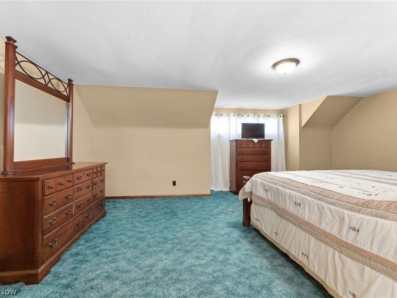 4423 Broadway Avenue NE, Louisville, OH 44641 Photo 40