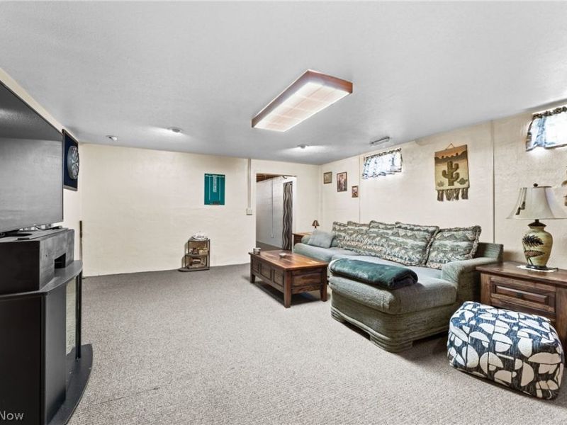 4423 Broadway Avenue NE, Louisville, OH 44641 Photo 44