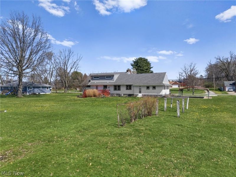 4423 Broadway Avenue NE, Louisville, OH 44641 Photo 8