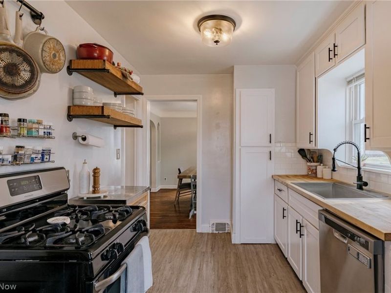 4860 W 12th Street, Cleveland, OH 44109 Photo 12