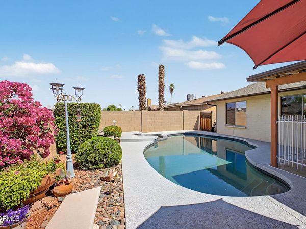 8538 N 53RD Avenue, Glendale, AZ 85302