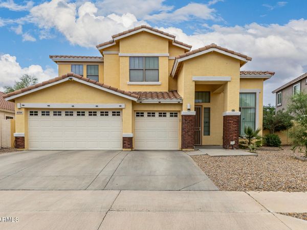 8788 W AUGUSTA Avenue, Glendale, AZ 85305