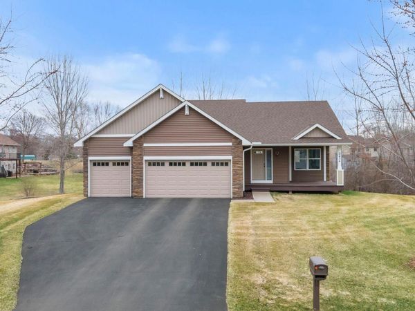2434 Fillmore Lane SE, Cambridge, MN 55008