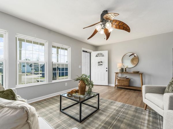 580 Coshocton Avenue, Thornville, OH 43076