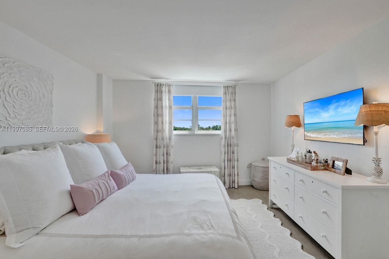 90 Edgewater Dr, Unit 625, Coral Gables, FL 33133 Photo