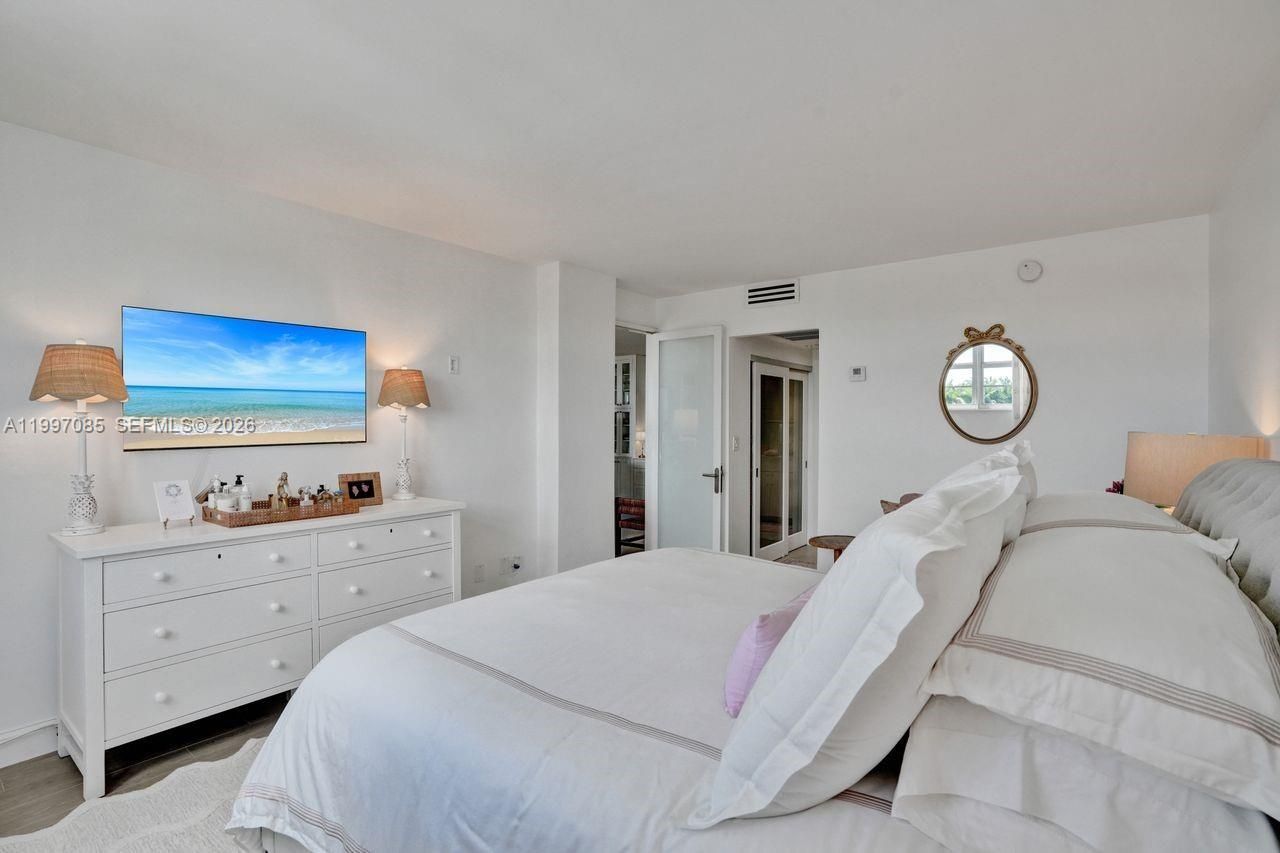 90 Edgewater Dr, Unit 625, Coral Gables, FL 33133 Photo