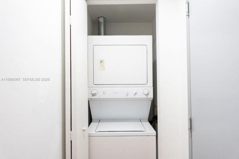 3180 SW 22nd Ter, Unit 1205, Miami, FL 33145 Photo