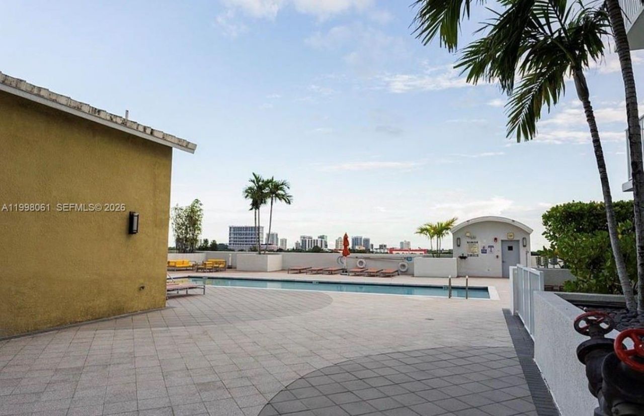 3180 SW 22nd Ter, Unit 1205, Miami, FL 33145 Photo