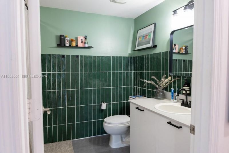 3180 SW 22nd Ter, Unit 1205, Miami, FL 33145 Photo