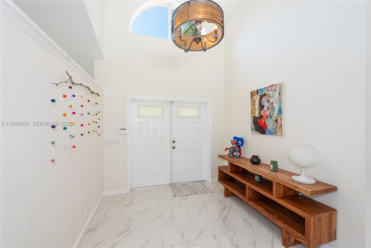 8001 SW 160th St, Palmetto Bay, FL 33157 Photo