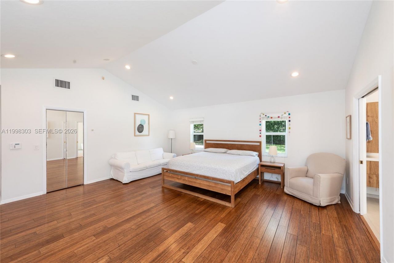 8001 SW 160th St, Palmetto Bay, FL 33157 Photo