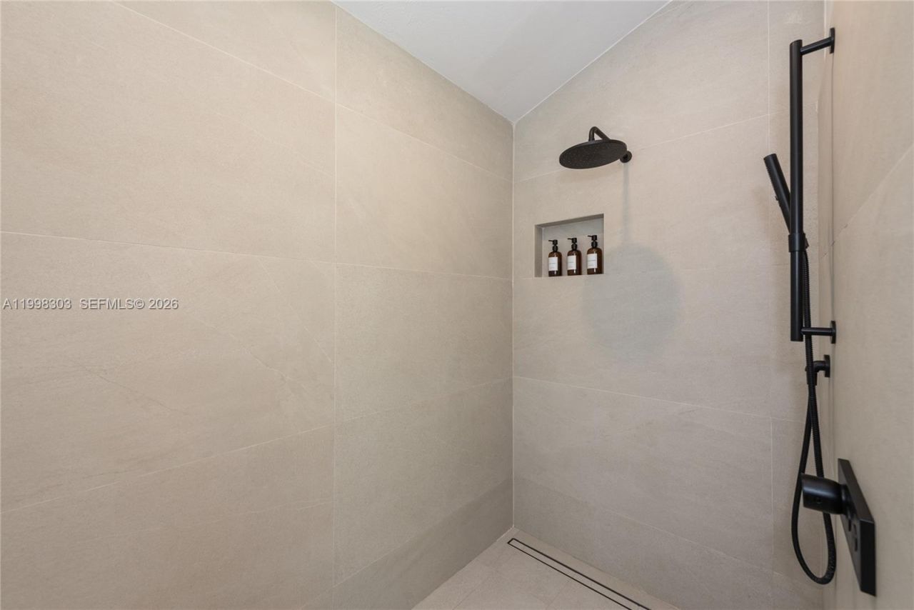 8001 SW 160th St, Palmetto Bay, FL 33157 Photo