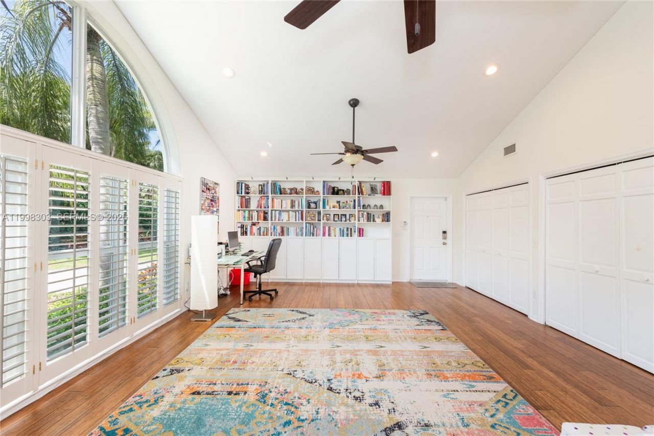 8001 SW 160th St, Palmetto Bay, FL 33157 Photo