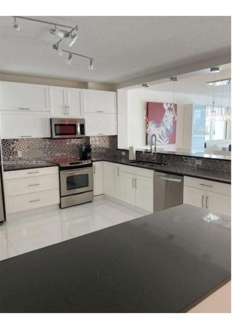 17050 N Bay Rd, Unit 605, Sunny Isles Beach, FL 33160 Photo