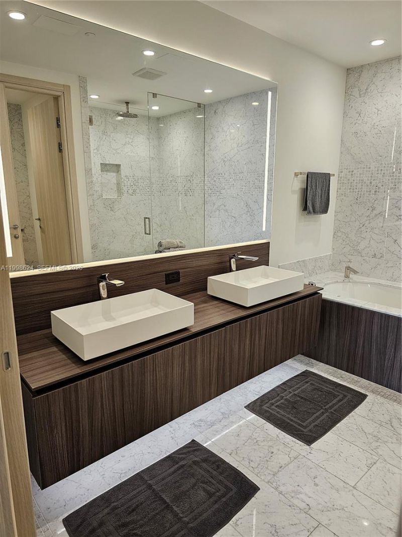 1000 Brickell Plz, Unit PH5503, Miami, FL 33131 Photo