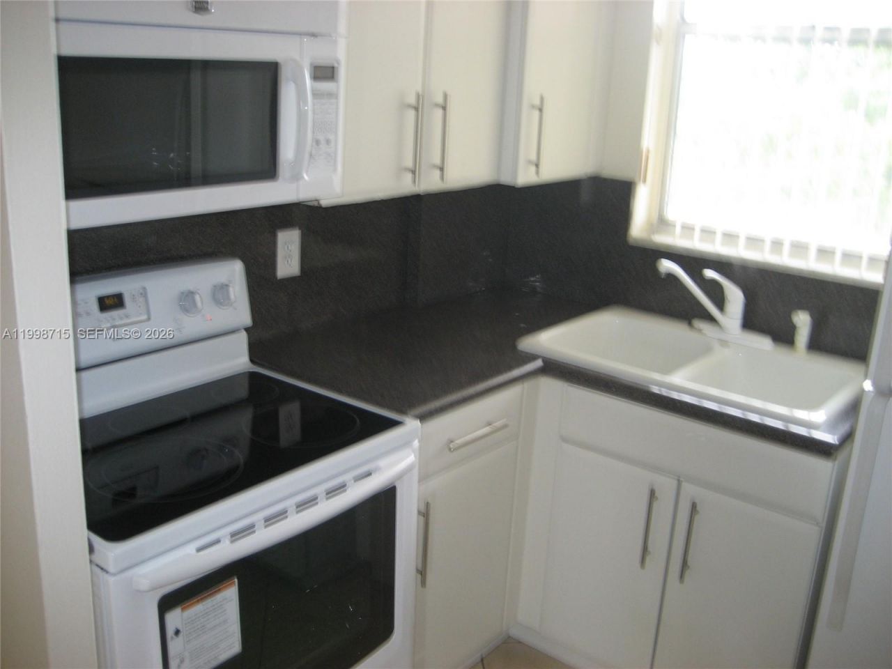 1801 S Treasure Dr, Unit 409, North Bay Village, FL 33141 Photo