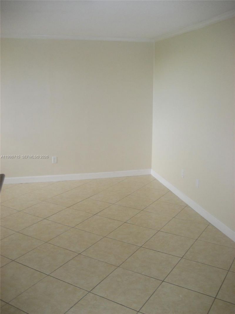 1801 S Treasure Dr, Unit 409, North Bay Village, FL 33141 Photo