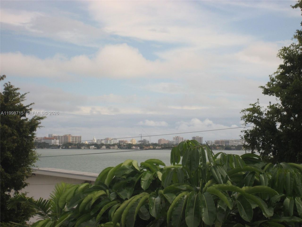1801 S Treasure Dr, Unit 409, North Bay Village, FL 33141 Photo