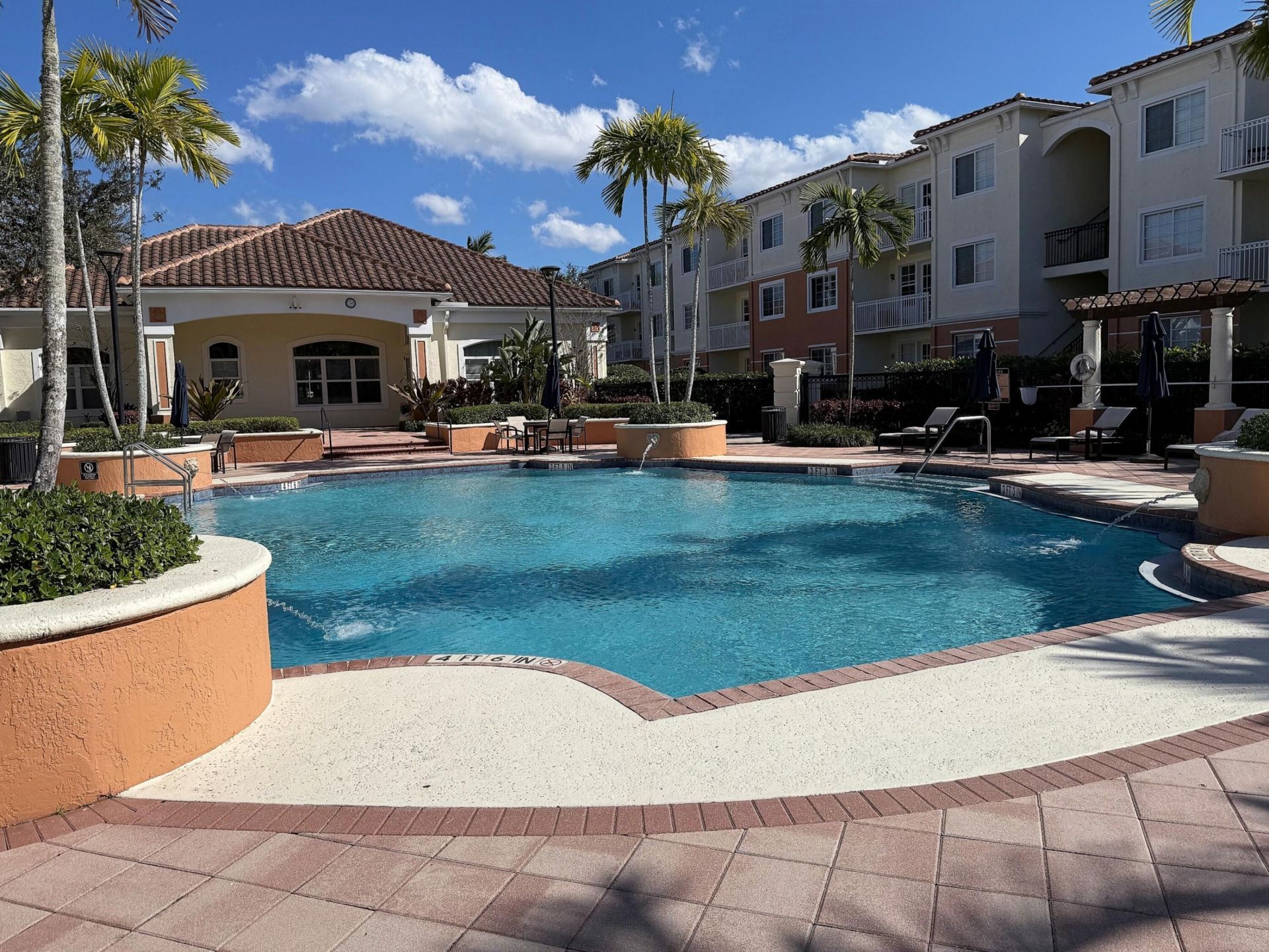 9873 Baywinds Drive, Unit 5303, West Palm Beach, FL 33411 Photo
