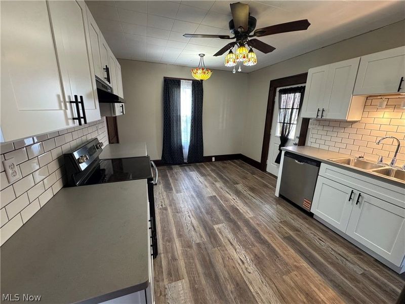 11238 Center Drive NE, Sandyville, OH 44671 Photo 10