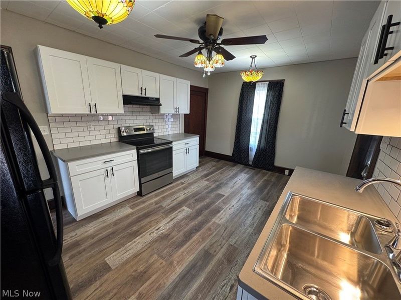 11238 Center Drive NE, Sandyville, OH 44671 Photo 11