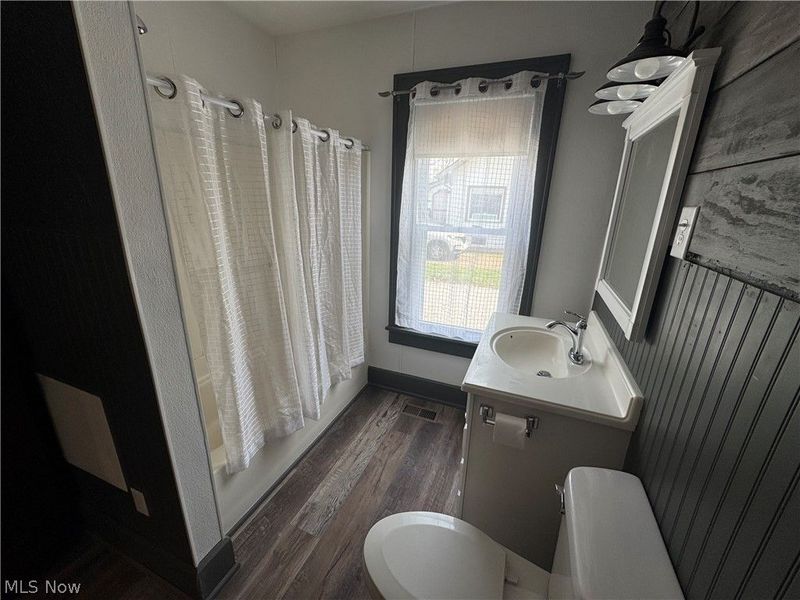 11238 Center Drive NE, Sandyville, OH 44671 Photo 12