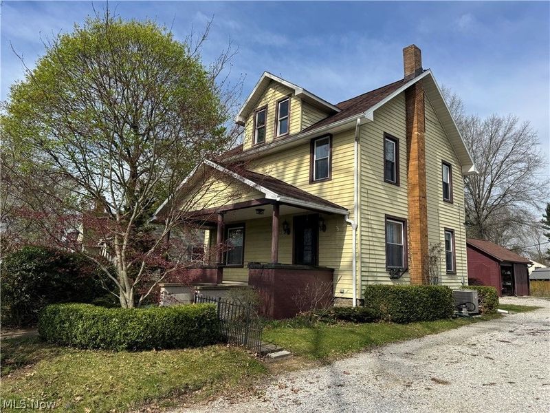 11238 Center Drive NE, Sandyville, OH 44671 Photo 2