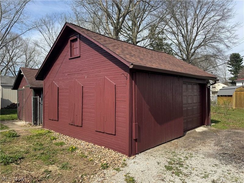 11238 Center Drive NE, Sandyville, OH 44671 Photo 3