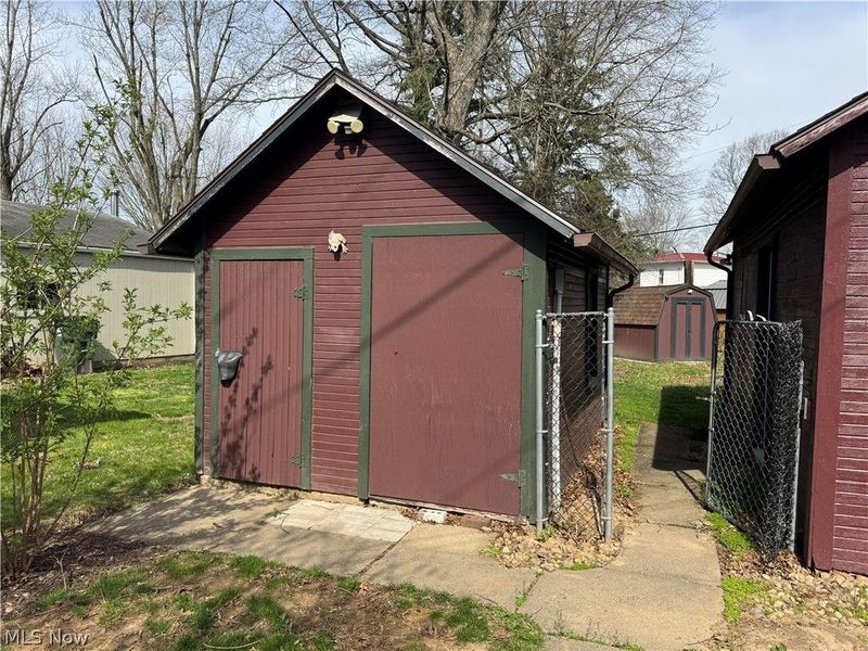 11238 Center Drive NE, Sandyville, OH 44671 Photo 5