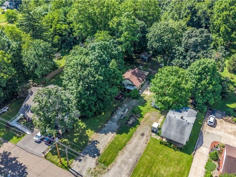 1664 Woods Road, Akron, OH 44306 Photo 11
