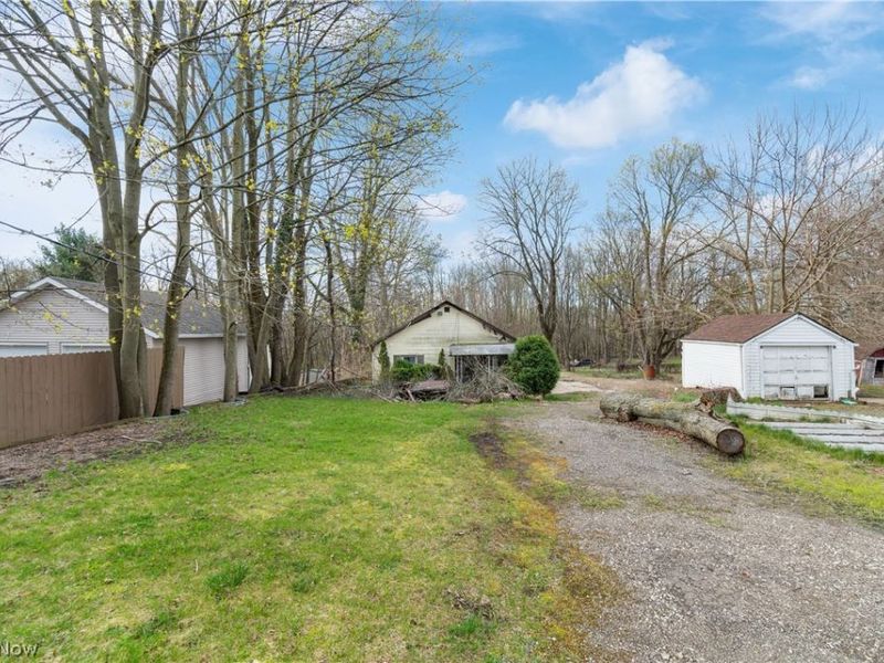 1664 Woods Road, Akron, OH 44306 Photo 6