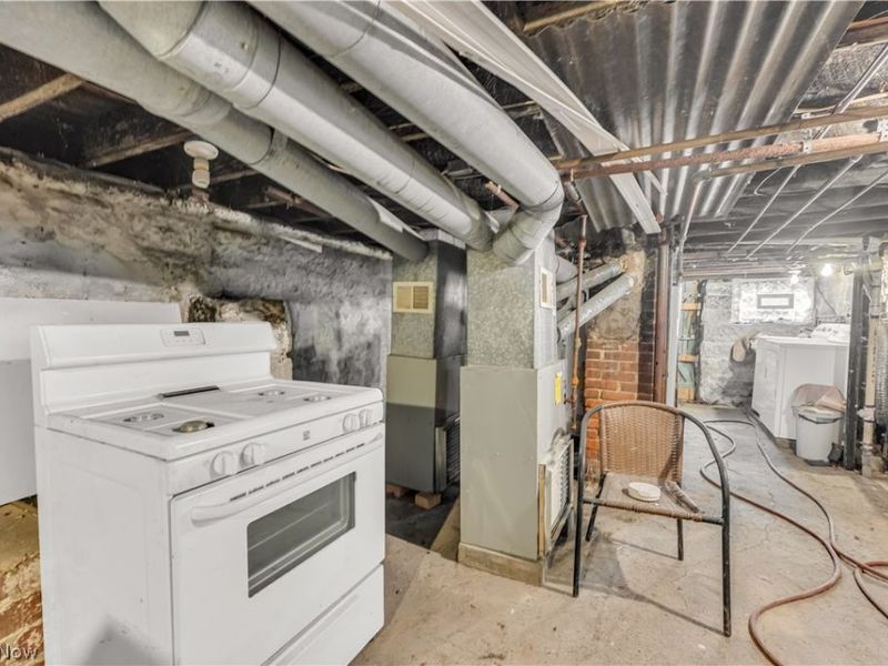 1926 E 123rd Street, Cleveland, OH 44106 Photo 27