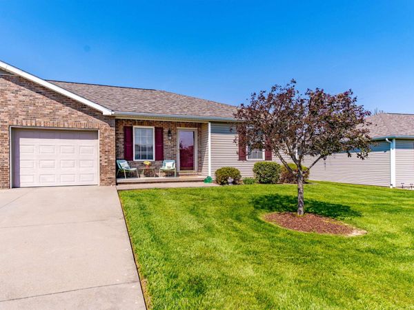 513 S Eighth Avenue, Haubstadt, IN 47639