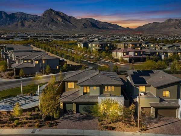 12404 Aster Hills Avenue , Las Vegas, NV 89138