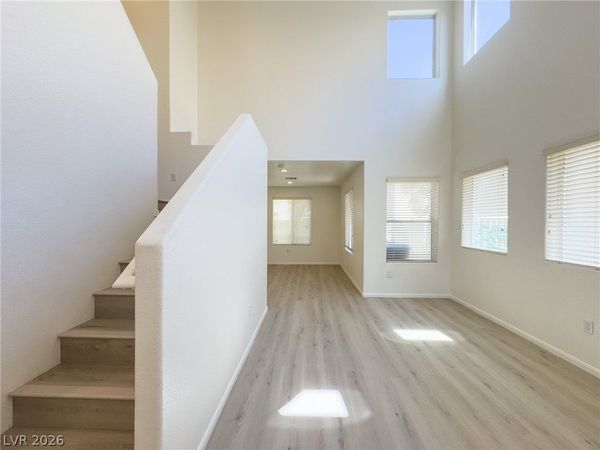 9456 Grandview Spring Avenue , Las Vegas, NV 89166