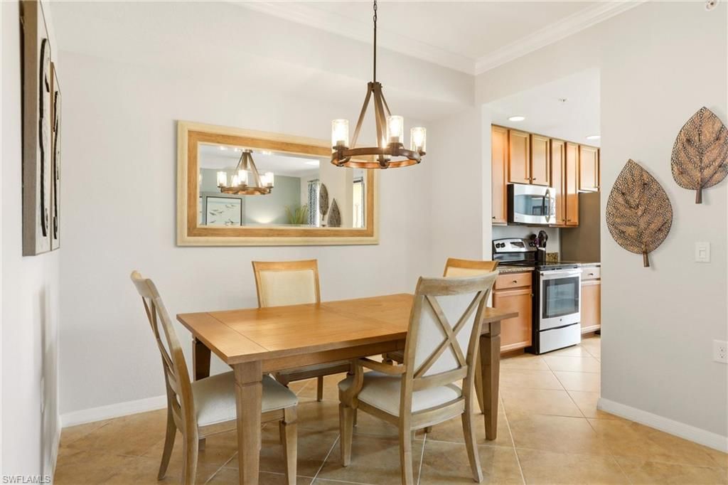 9844 Venezia Cir, Unit 714, Naples, FL 34113 Photo
