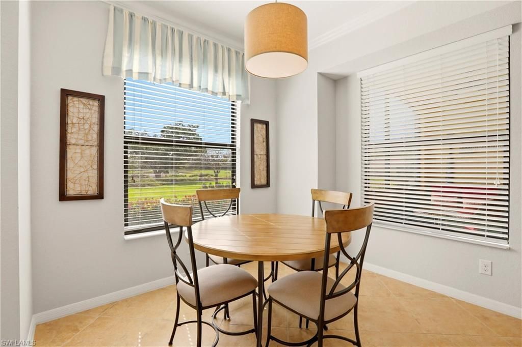 9844 Venezia Cir, Unit 714, Naples, FL 34113 Photo
