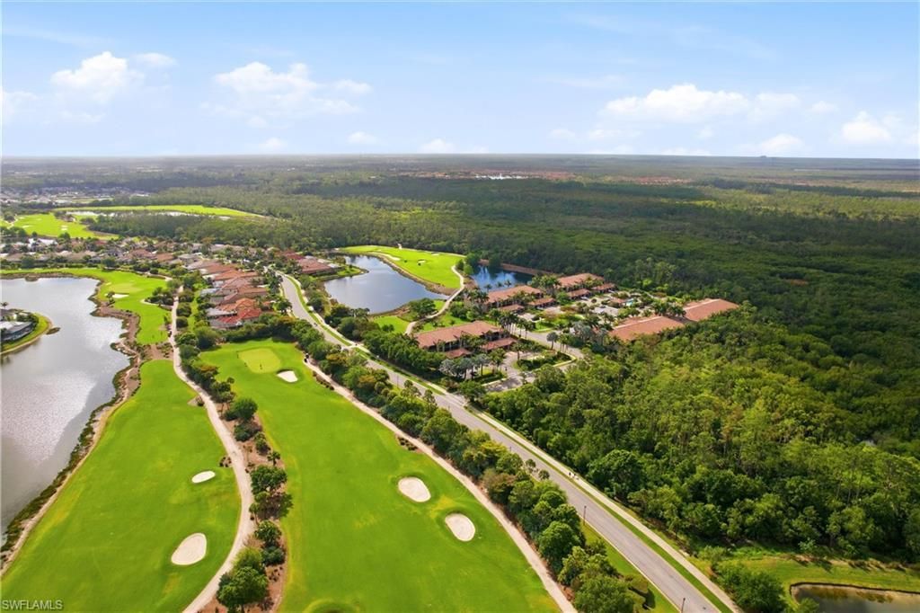 9844 Venezia Cir, Unit 714, Naples, FL 34113 Photo