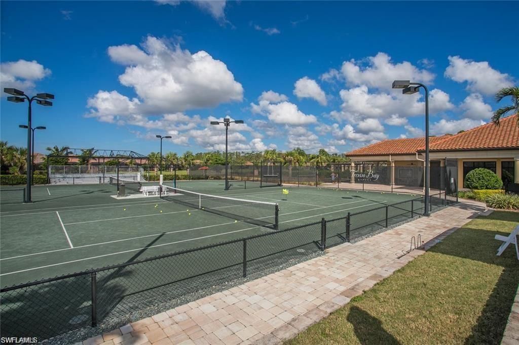 9844 Venezia Cir, Unit 714, Naples, FL 34113 Photo