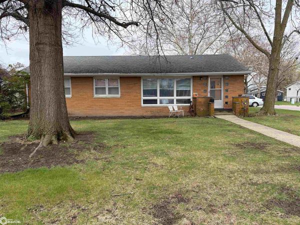 607 N Columbia Street, Bloomfield, IA 52537