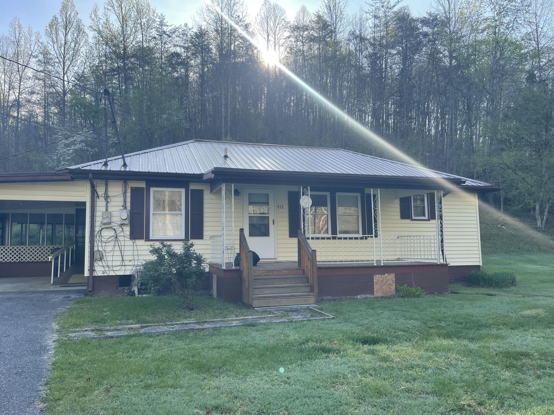 953 Williams Branch Middle Fork Road, Pineville, KY 40977