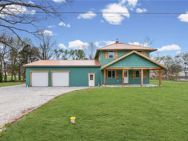 315 E Park Road, Garnett, KS 66032