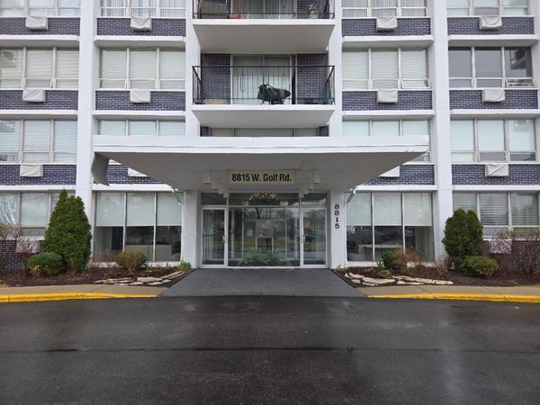 8815 W Golf Road , Unit 3A, Niles, IL 60714